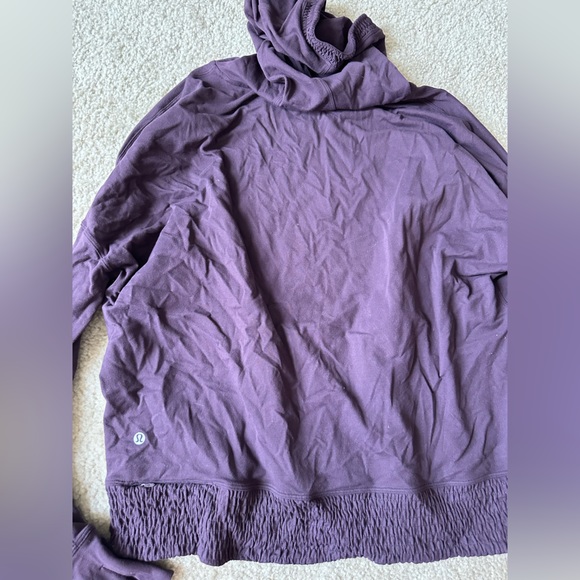 Lululemon pullover - Picture 4 of 5